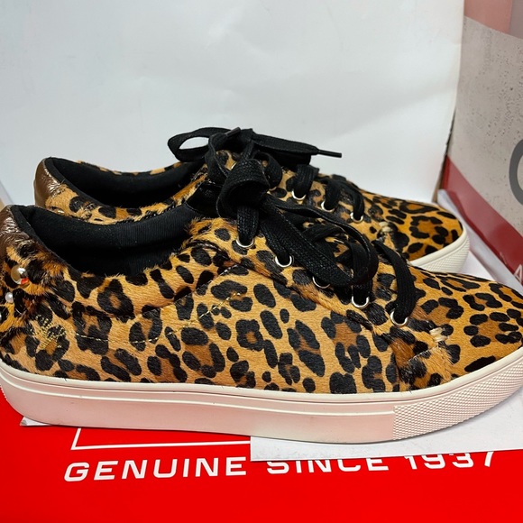Brand New Kurt Geiger London Sneaker Leopard pattern size 8 (EU 39) - Picture 4 of 11